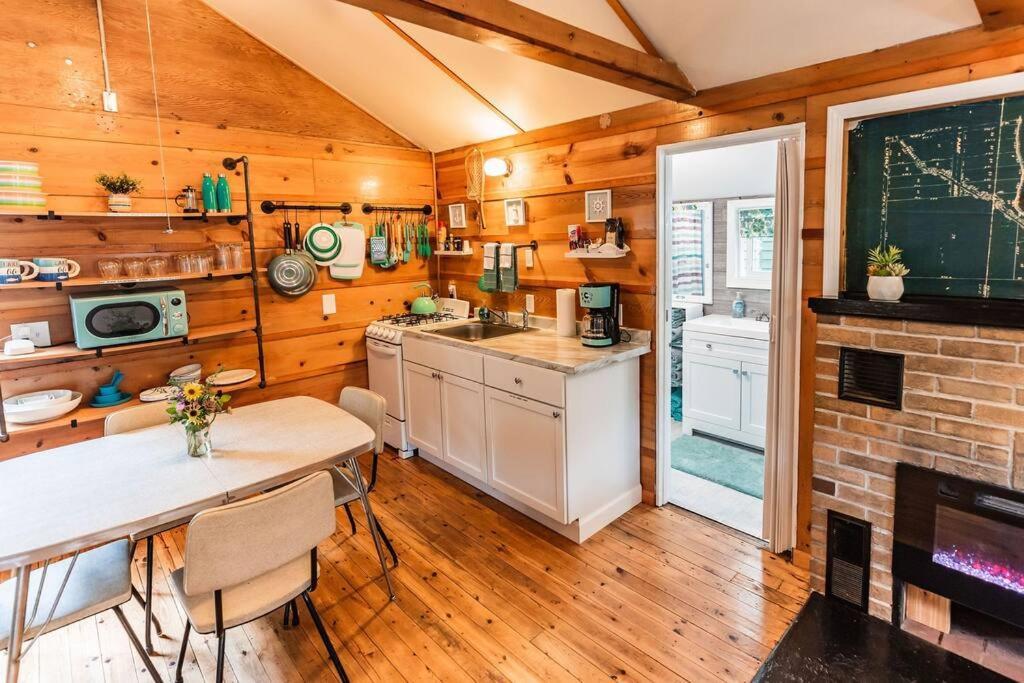 Big Blue Lake Cottages, Llc - Cottage #5 Holton 外观 照片