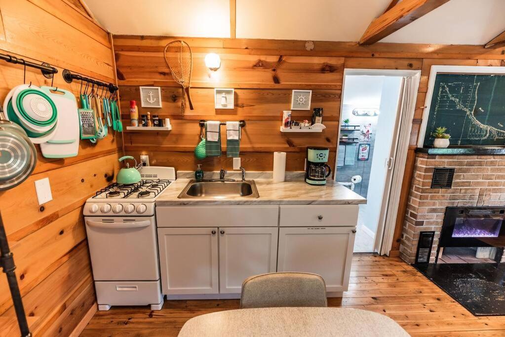 Big Blue Lake Cottages, Llc - Cottage #5 Holton 外观 照片