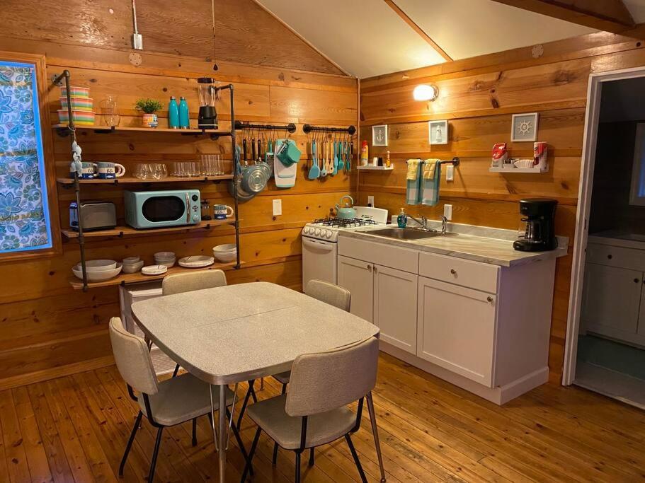 Big Blue Lake Cottages, Llc - Cottage #5 Holton 外观 照片
